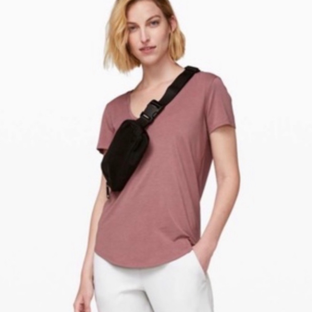 •lululemon• love tee